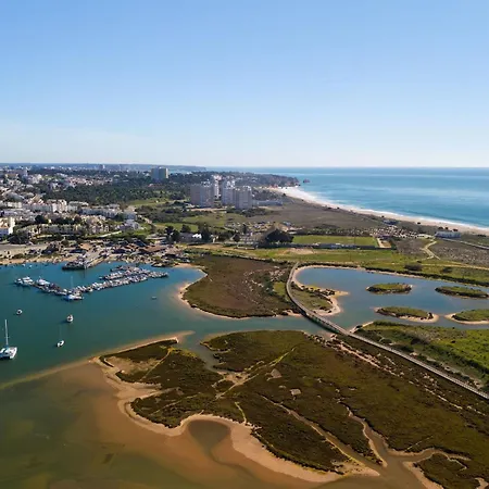 Wonderful 3 Bdr Duplex W/ Terrace By Lovelystay * Alvor