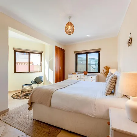 Wonderful 3 Bdr Duplex W/ Terrace By Lovelystay Appartamento Alvor