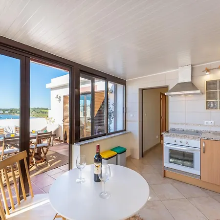 Wonderful 3 Bdr Duplex W/ Terrace By Lovelystay Alvor