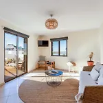 Wonderful 3 Bdr Duplex W/ Terrace By Lovelystay