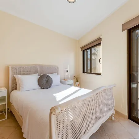 Apartment Wonderful 3 Bdr Duplex W/ Terrace By Lovelystay